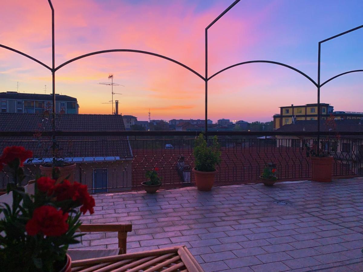 B&Bmagichouse Novara Kültér fotó